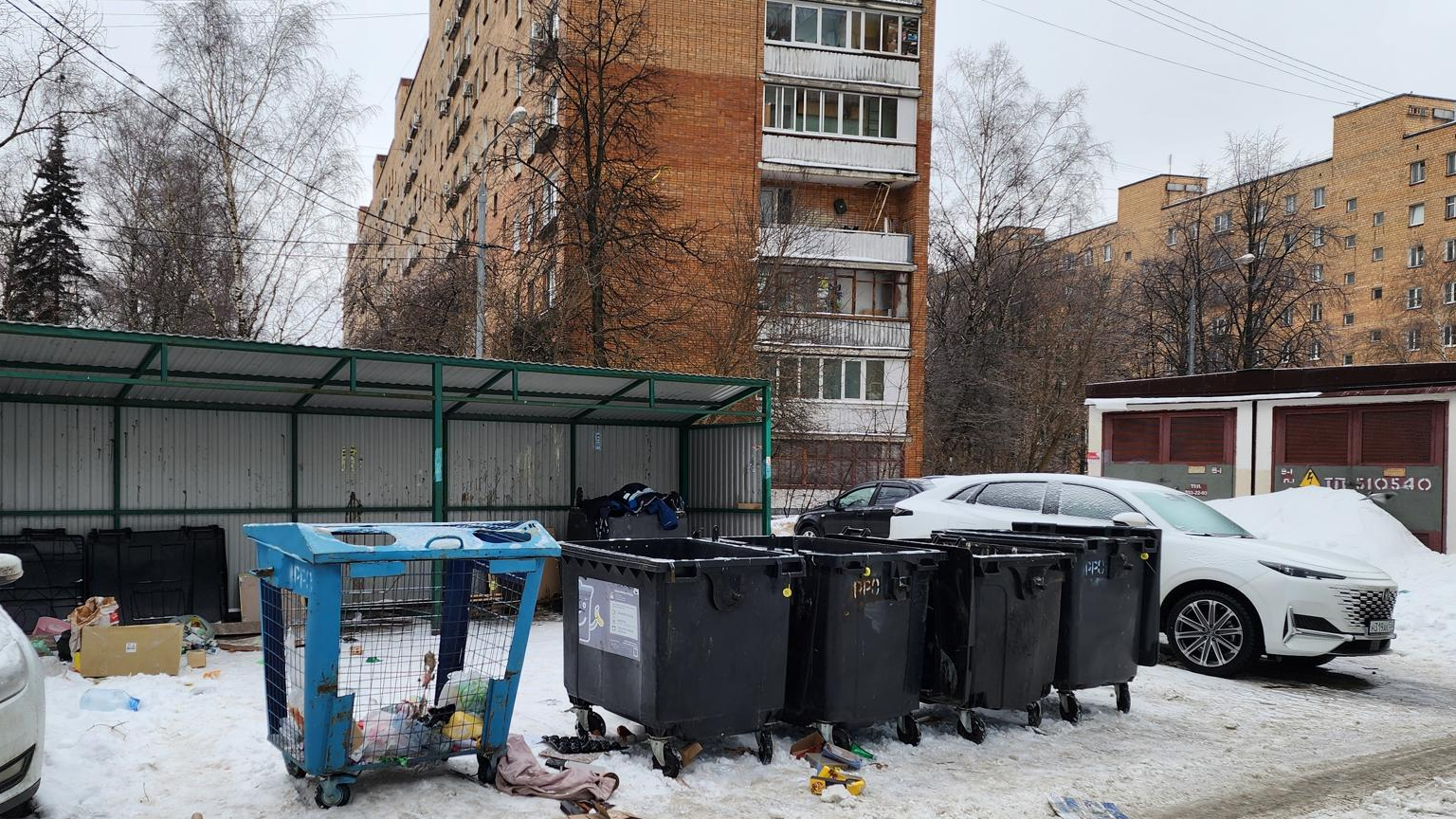 Остановка автомобилей около контейнерной площадки на улице Вокзальной в  Одинцове будет запрещена | REGIONS.RU / Одинцово