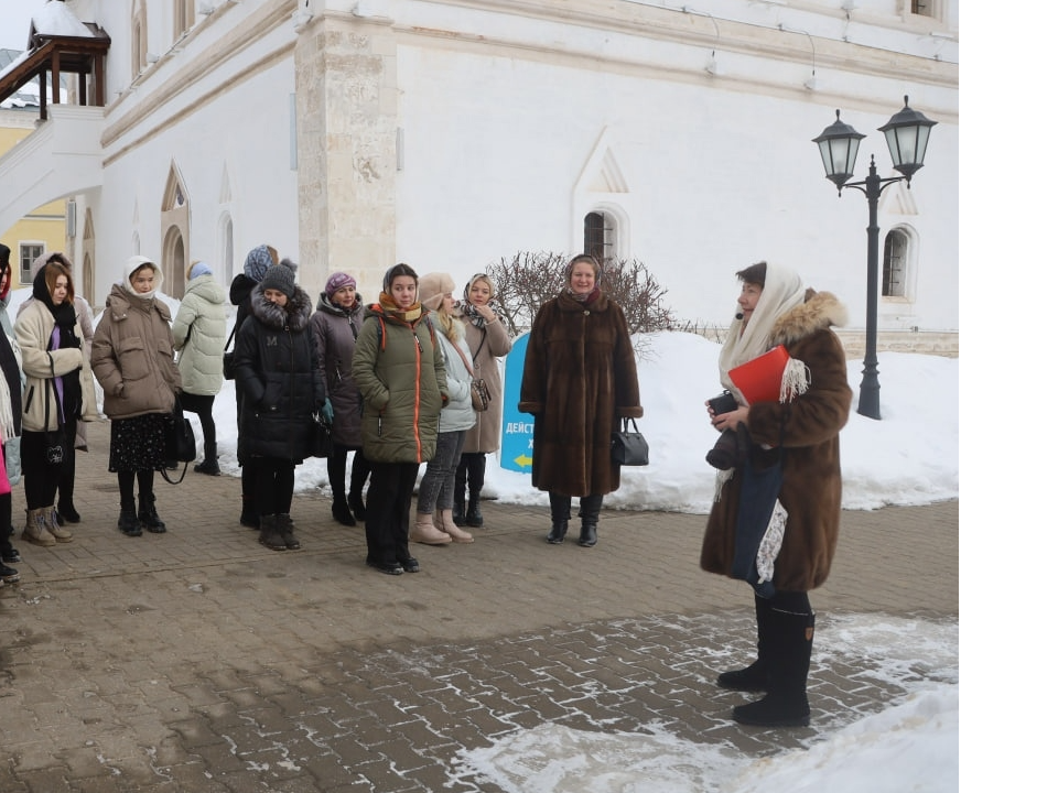 Новая профессия «православный гид» набирает популярность в сфере туризма