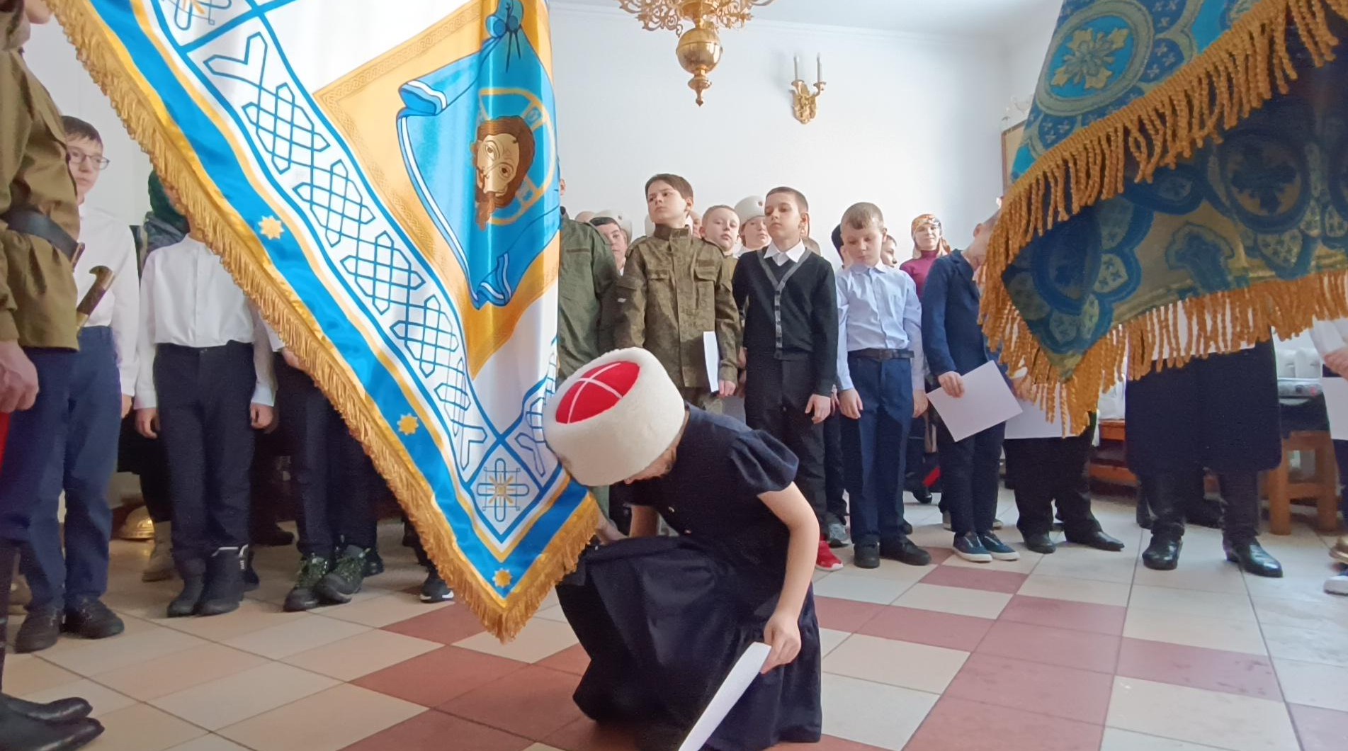 Учащиеся Православной казачьей школы Лобни дали торжественное обещание при  вступлении в ряды кадетов | REGIONS.RU / Лобня