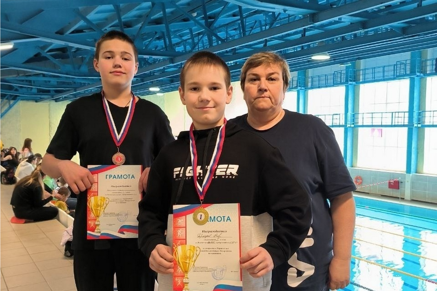 Луховицкие пловцы завоевали награды на соревнованиях в Воскресенске