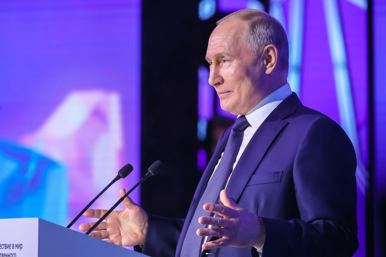 Путин поручил правительству начать работу по повышению доходов граждан |  REGIONS.RU / Дубна