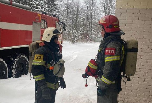 Спасатели отработали действия при чрезвычайной ситуации на избирательном участке в Подольске