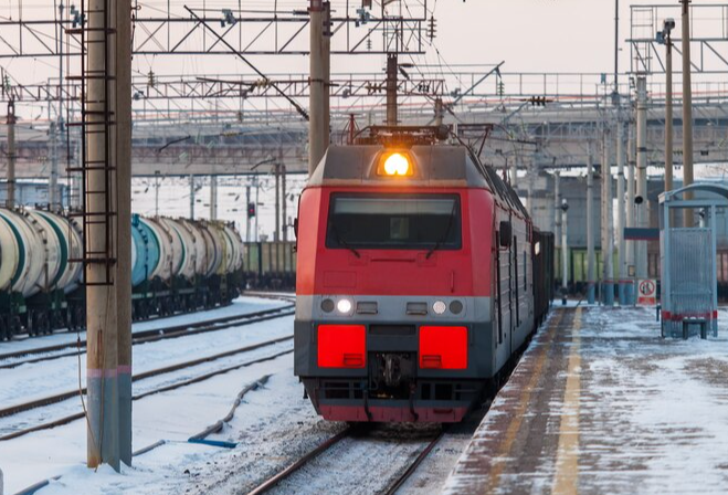 Из-за схода электрички с рельсов в Апрелевке произошел сбой в расписании поездов
