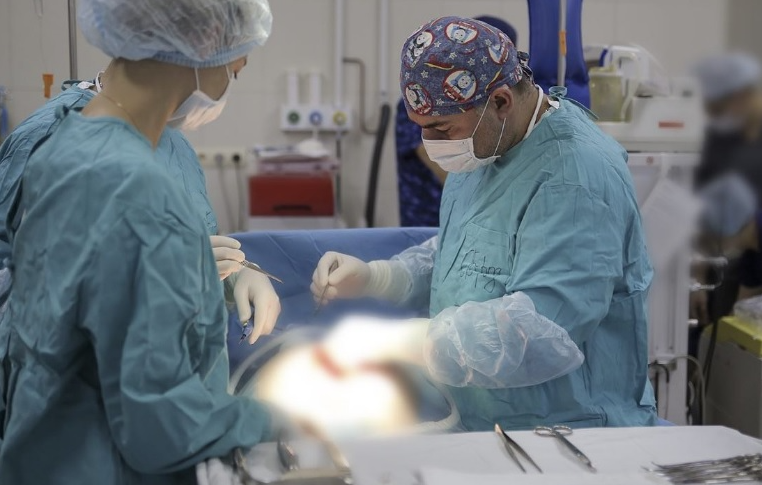 Медики Видновского перинатального центра успешно провели операцию для женщины с редкой патологией