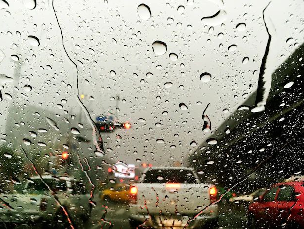 Дождь и оттепель обещают в Краснознаменске 23 февраля