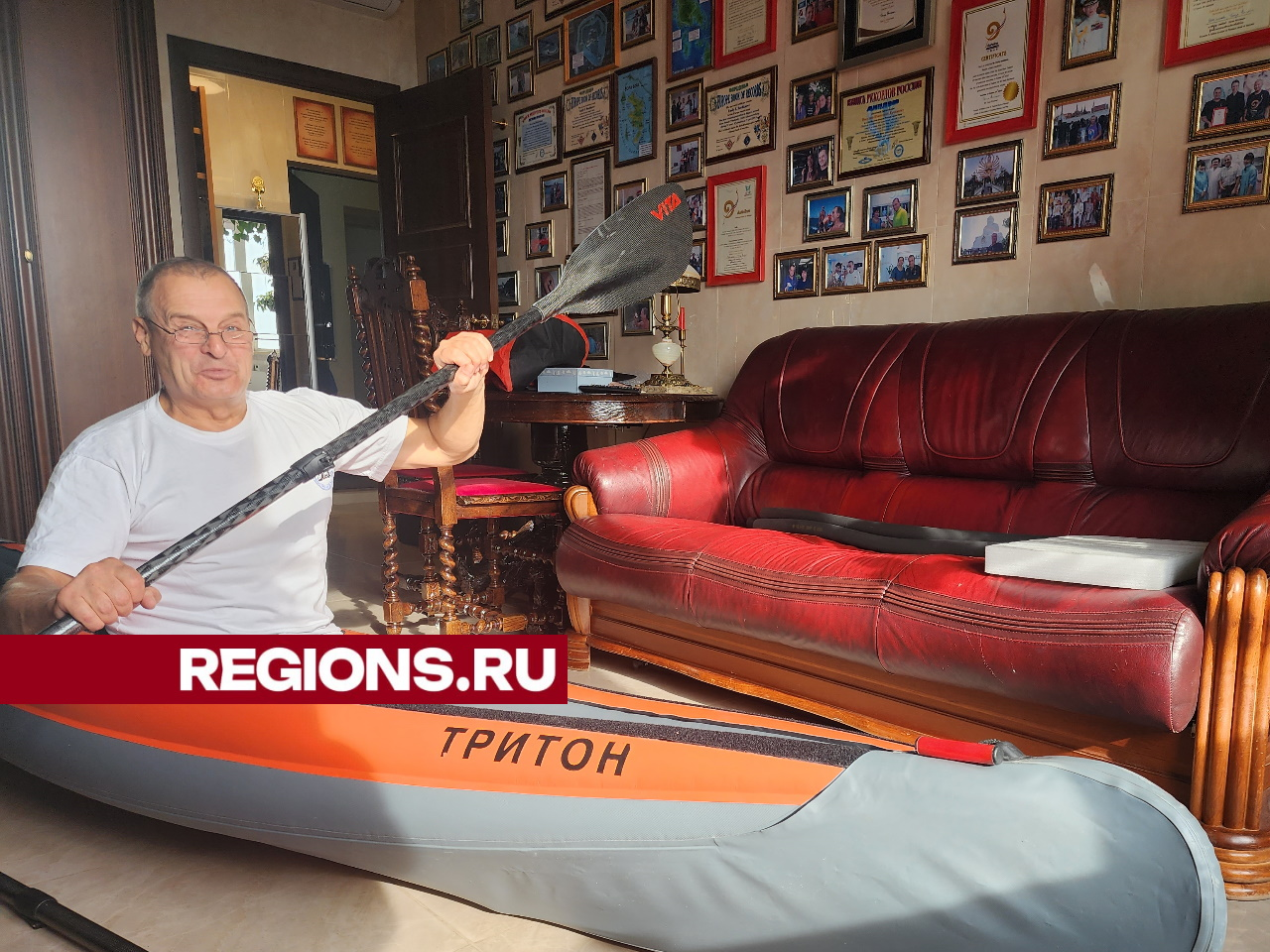 Пенсионер из Звенигорода идет на новый рекорд плавания на байдарке