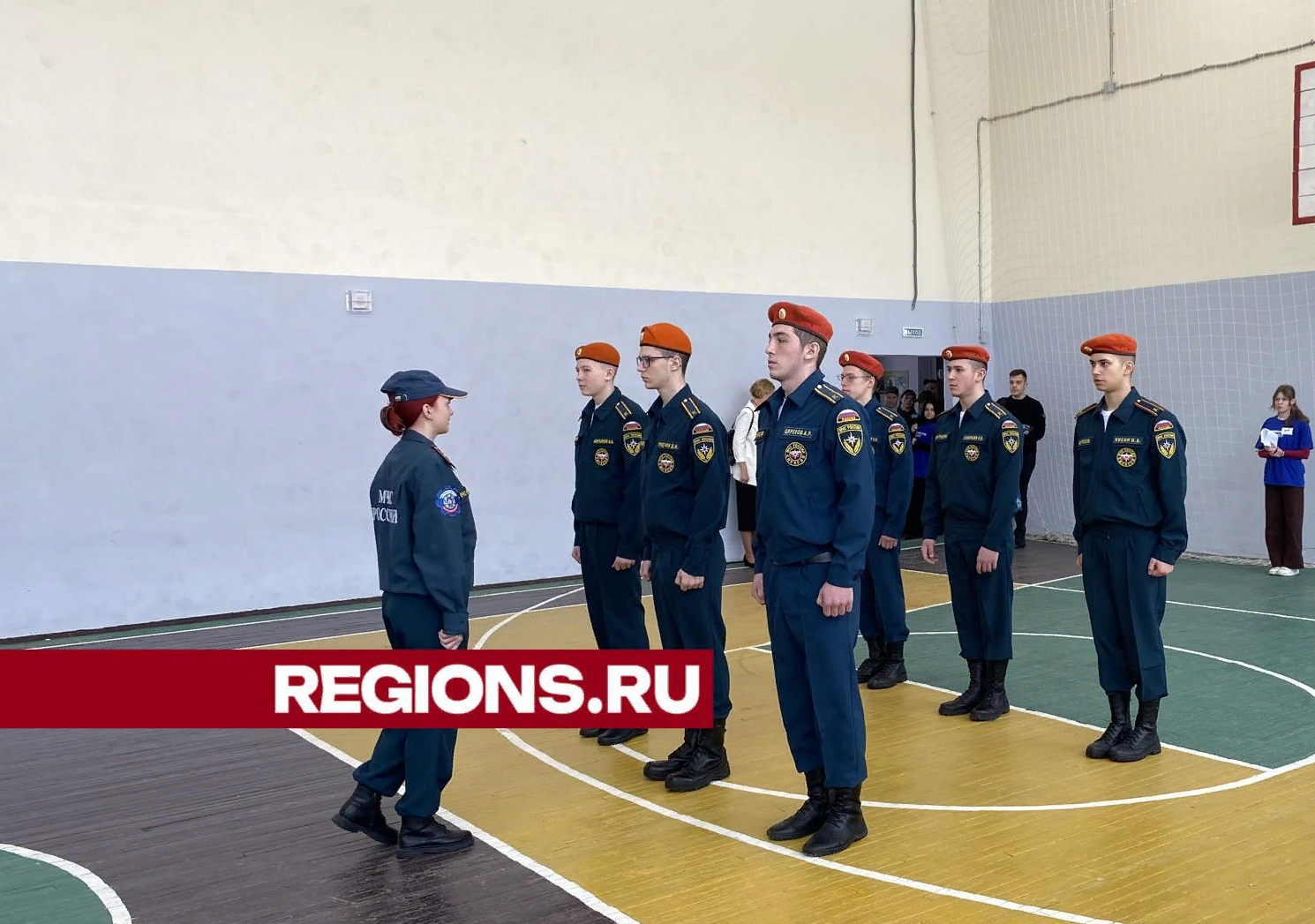 Военный парад собрал несколько десятков студентов в Орехово-Зуеве