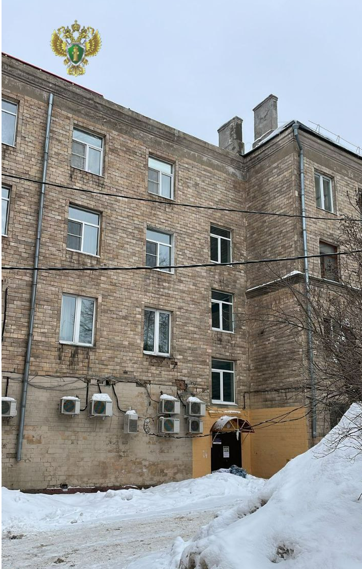 В Щелкове возбуждено уголовное дело по факту гибели мужчины в результате падения на него наледи с крыши дома