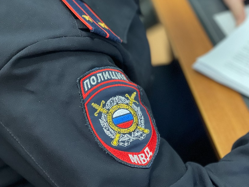 «Восстановили справедливость»: полицейские Ленинского помогли вернуть украденный планшет москвичу