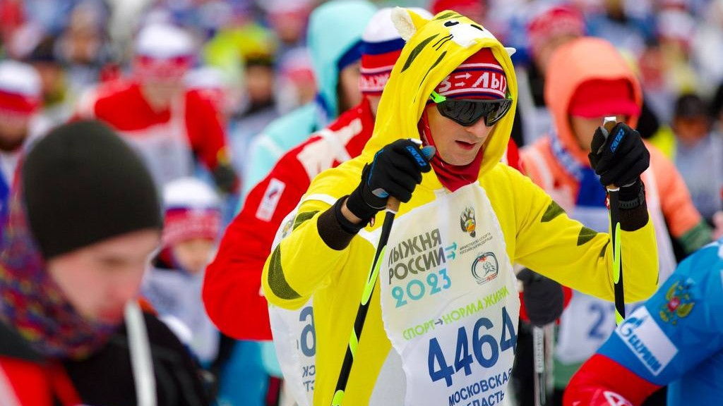 Лыжники преодолеют два км лыжни в карнавальных костюмах в Московской области