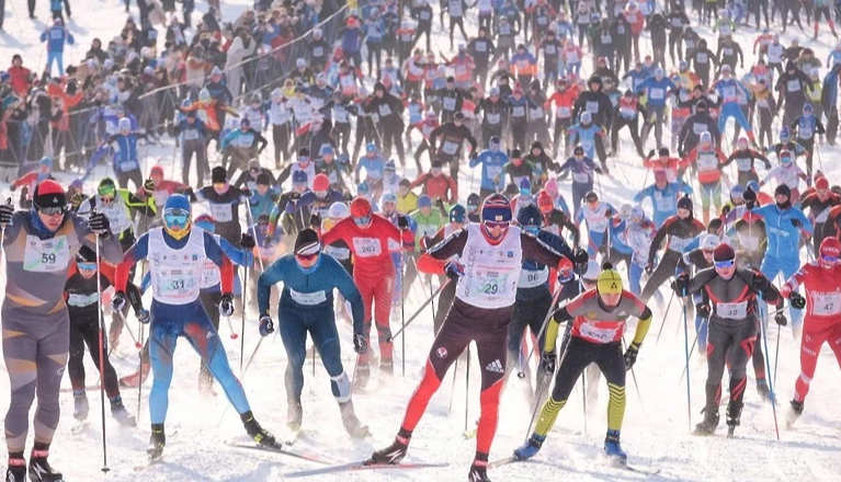 Красногорцы приняли участие в зимнем забеге «Лыжня России‑2024»