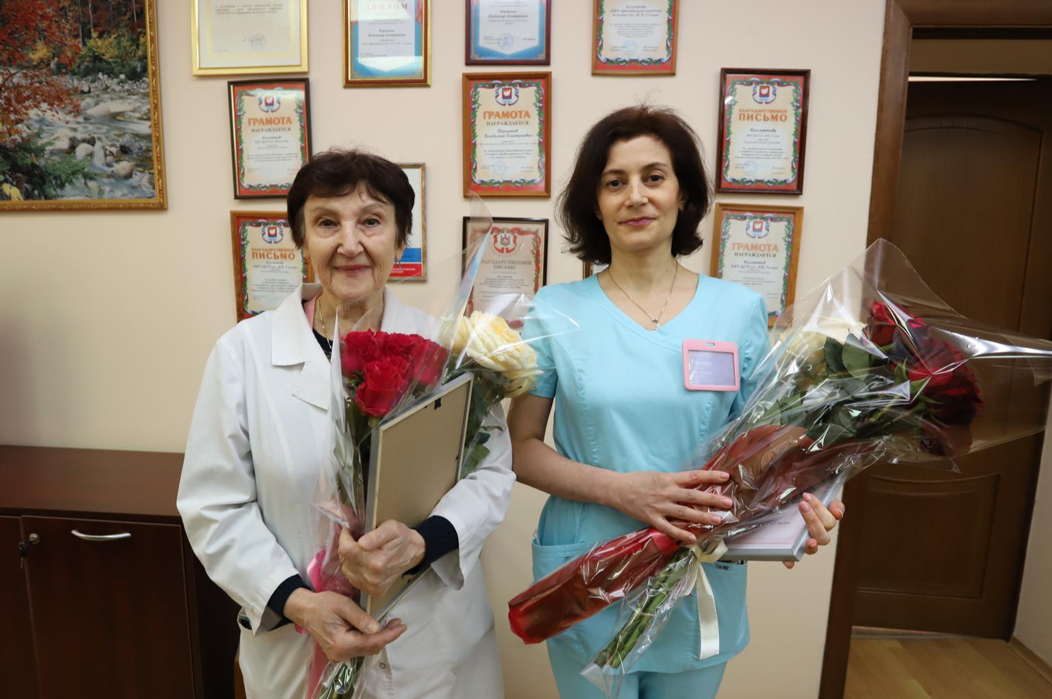 "Они помогают появиться на свет": два акушера-гинеколога из Фрязино отпраздновали свой юбилей