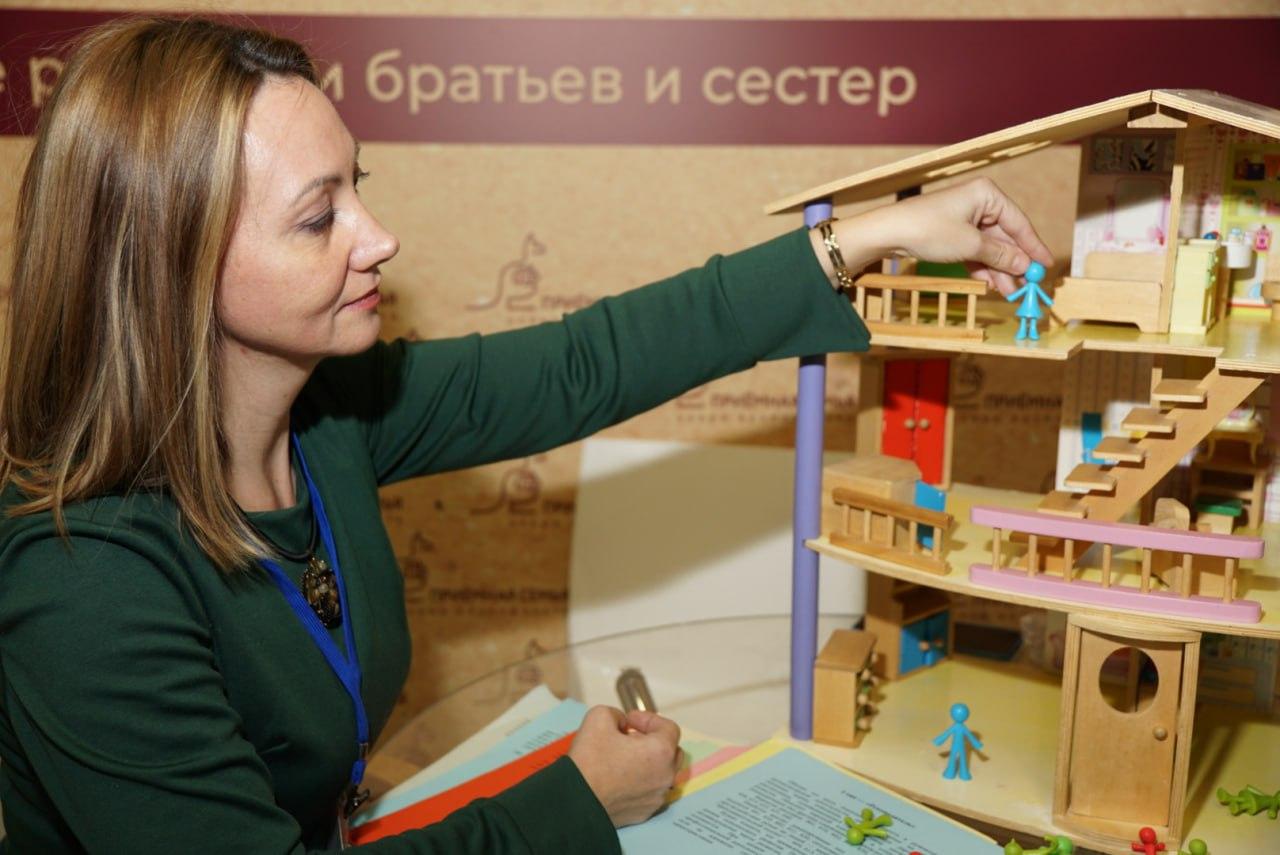 Жители Орехово-Зуева могут пройти обучение в школе приемных родителей