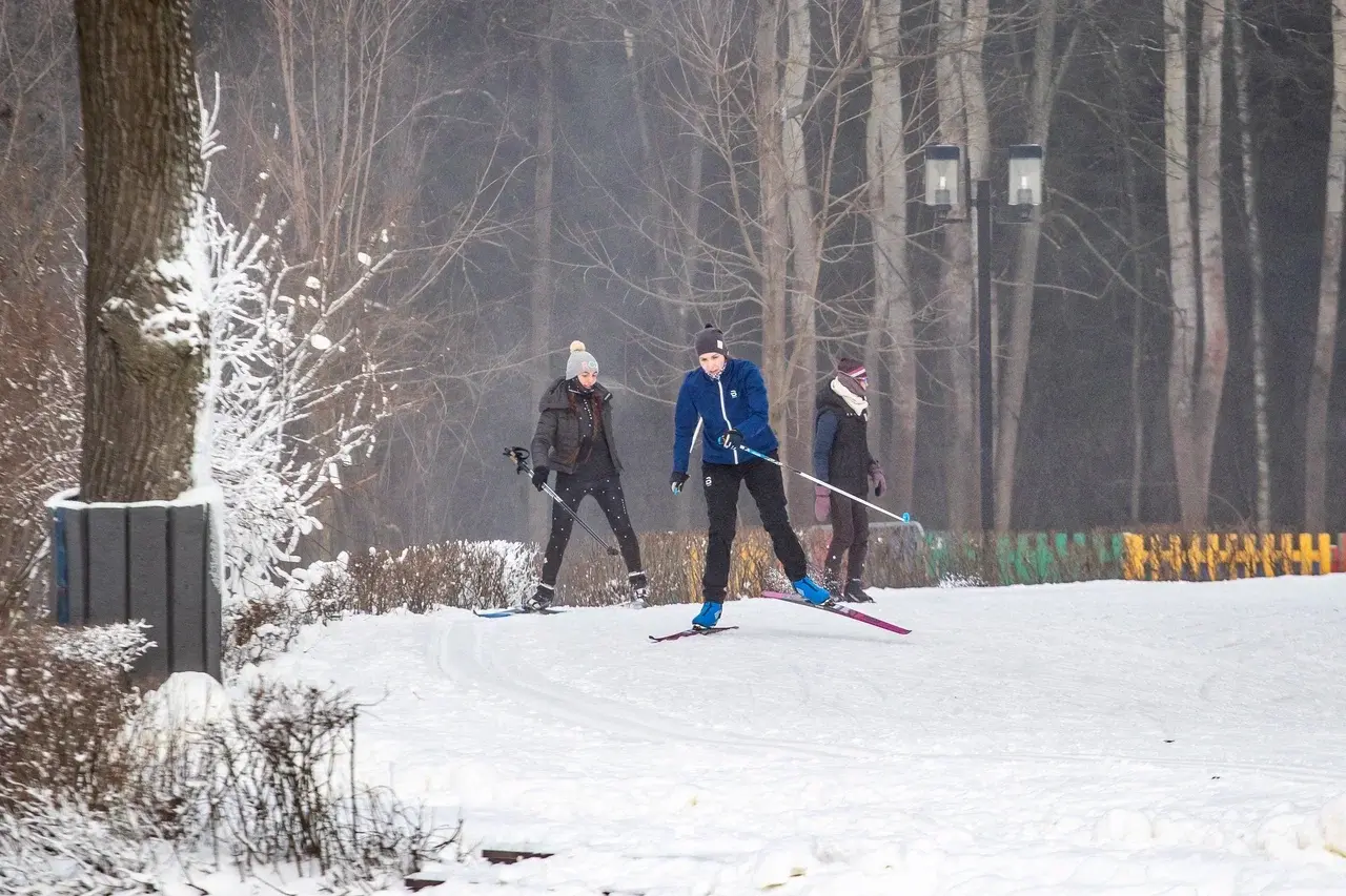Электростальские лыжники все чаще выбирают для катания парк «Авангард».