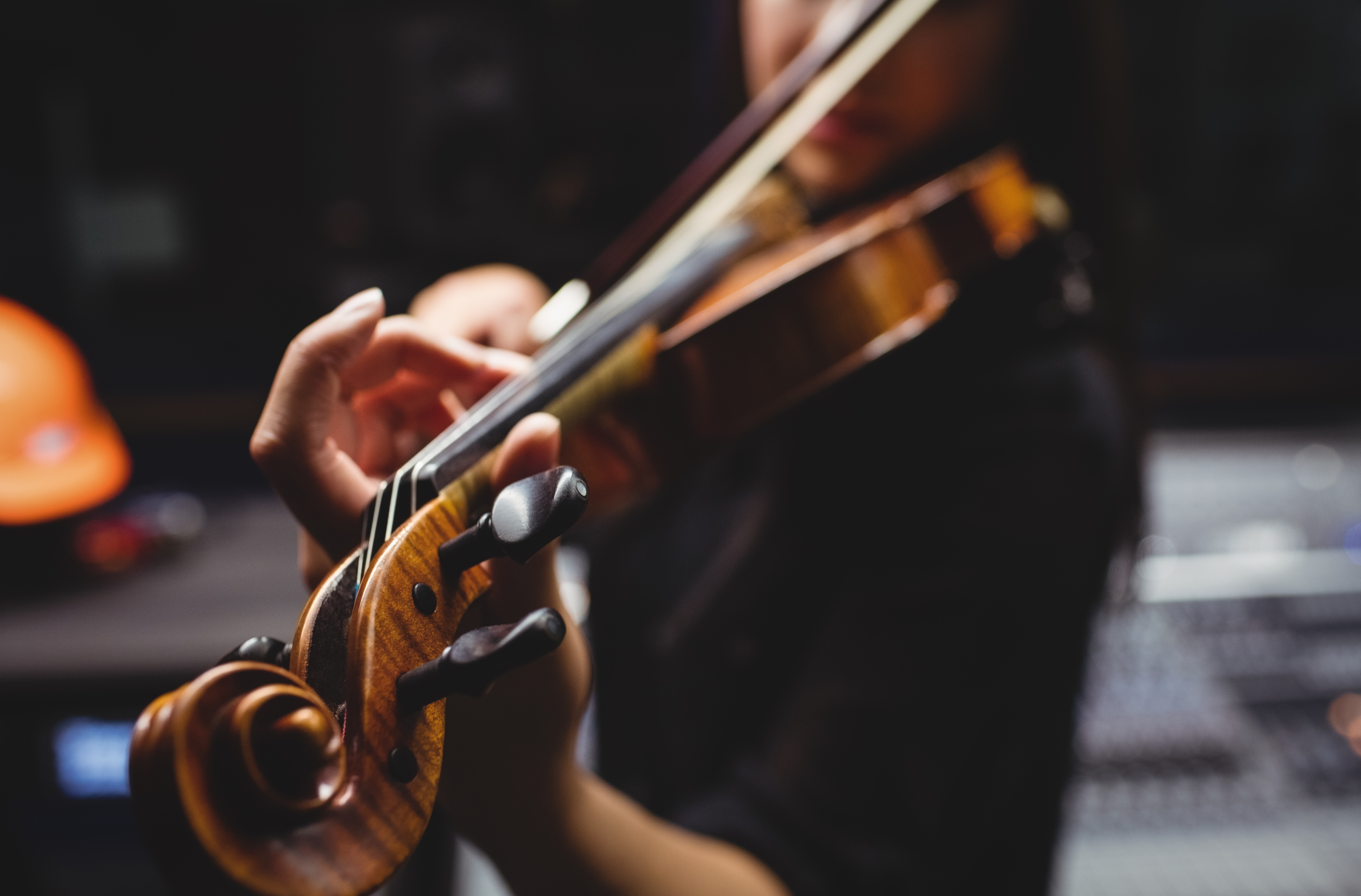 В «Дубровицах» прозвучат скрипичные дуэты из репертуара Рахманинова и Крейслера