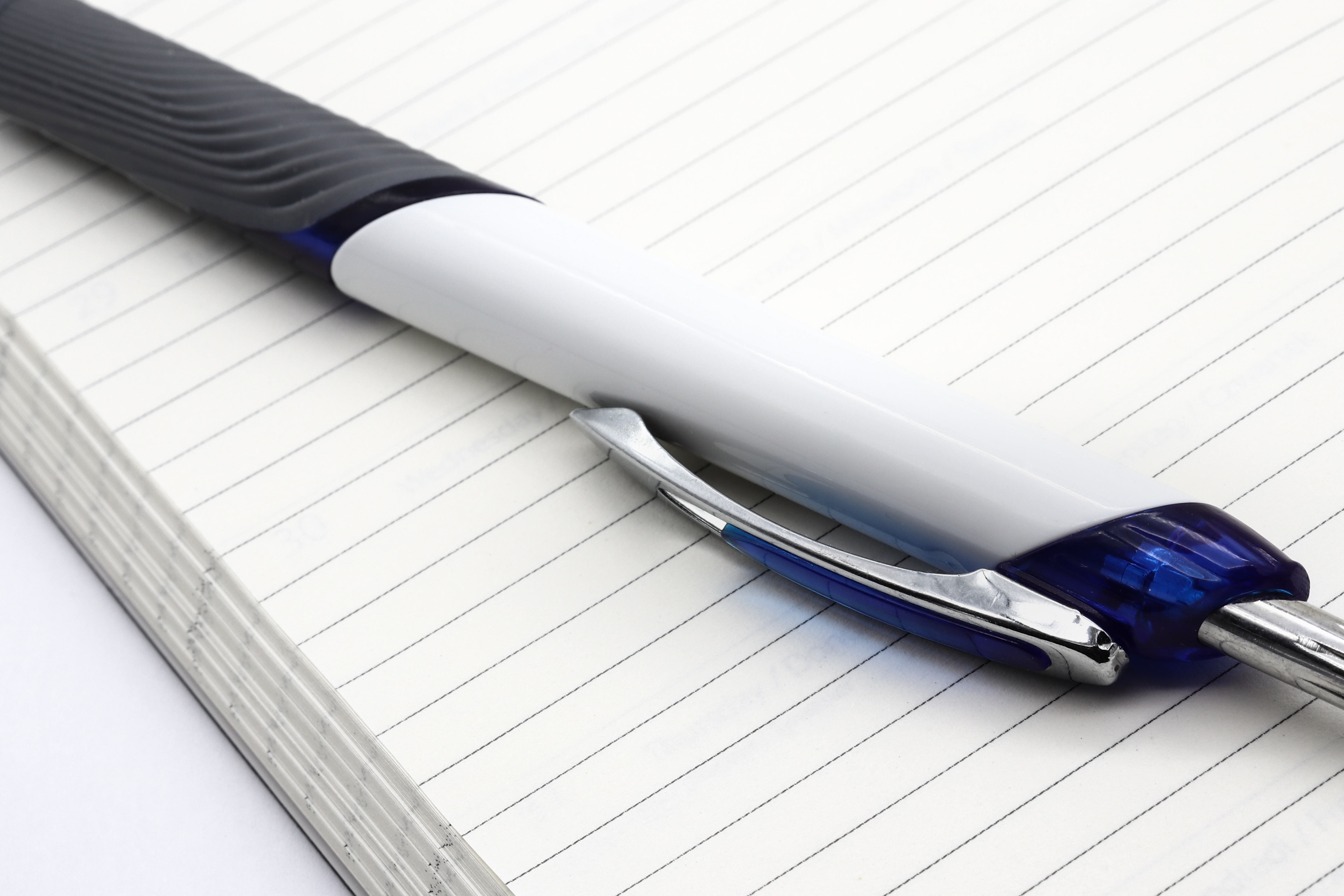 Более 275 тысяч услуг было оформлено в офисах МФЦ Подмосковья за полтора месяца