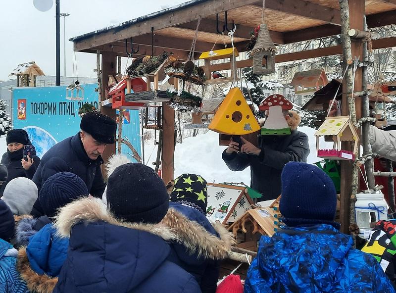 Развесили кормушки и помогли пережить холода: подольчане поддержали акцию «Покорми птиц»