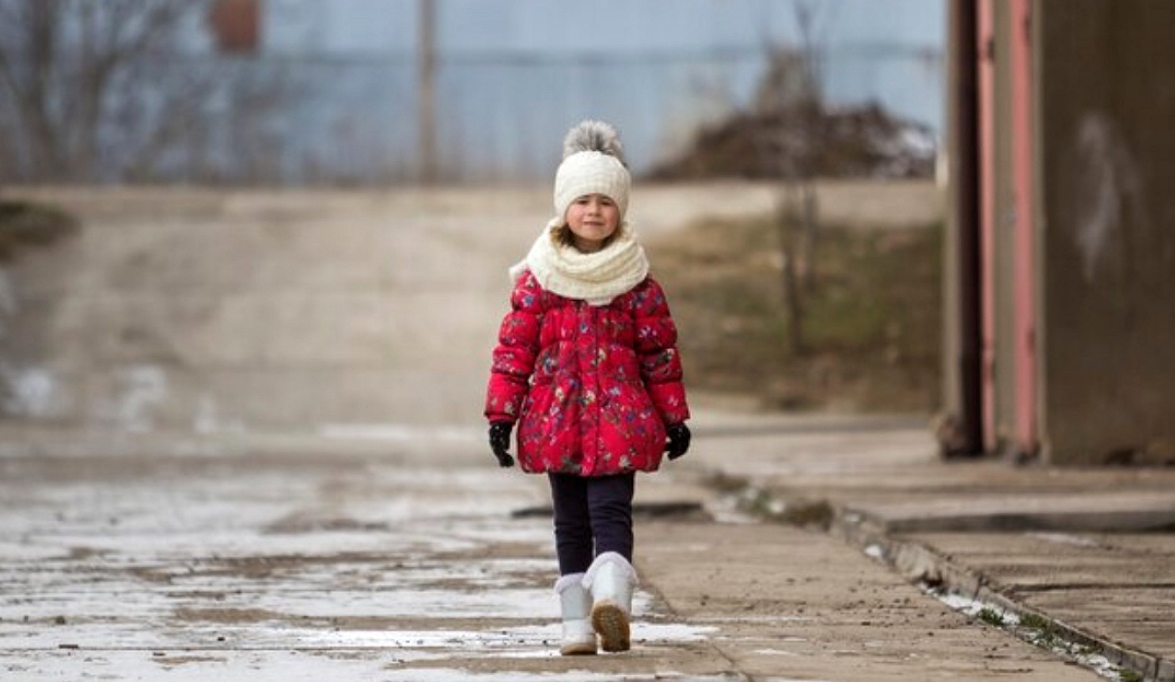 Расклеивать фото нельзя: подмосковным родителям объяснили, что делать, если пропал ребенок