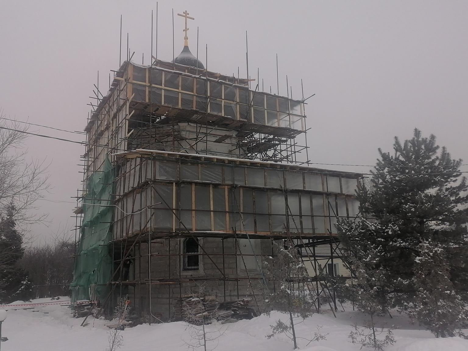 Снимают штукатурку: рассказываем о ходе реставрационных работ в Никитской церкви в деревне Стрелково