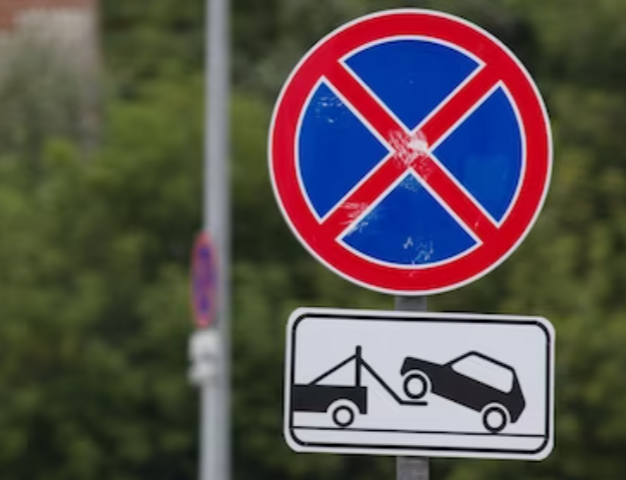 На десяти локациях Истры автомобилистам запретили парковаться