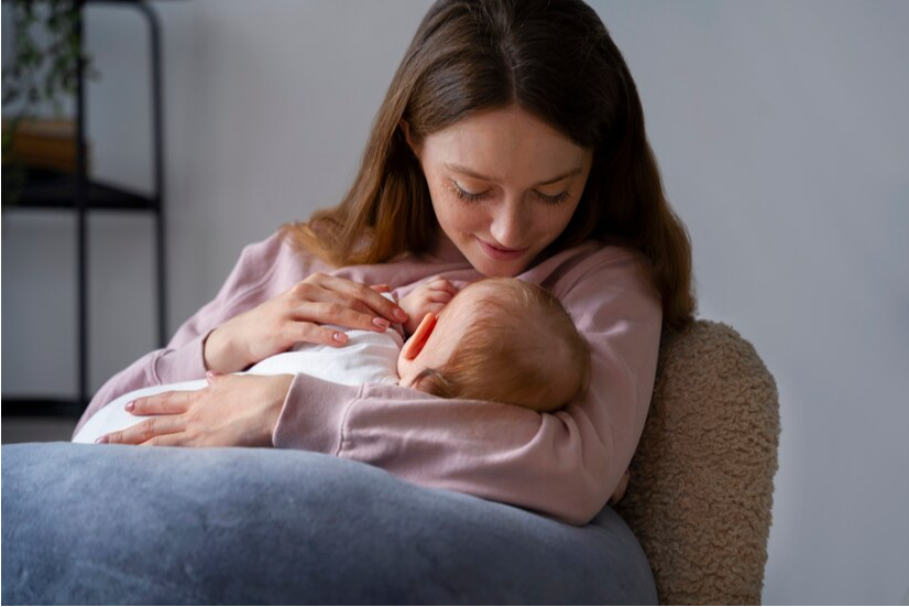 Молодым мамам помогут сделать грудное вскармливание комфортным