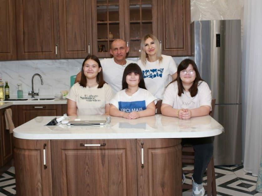 Семья из Дмитрова удочерила троих сестер из егорьевского центра