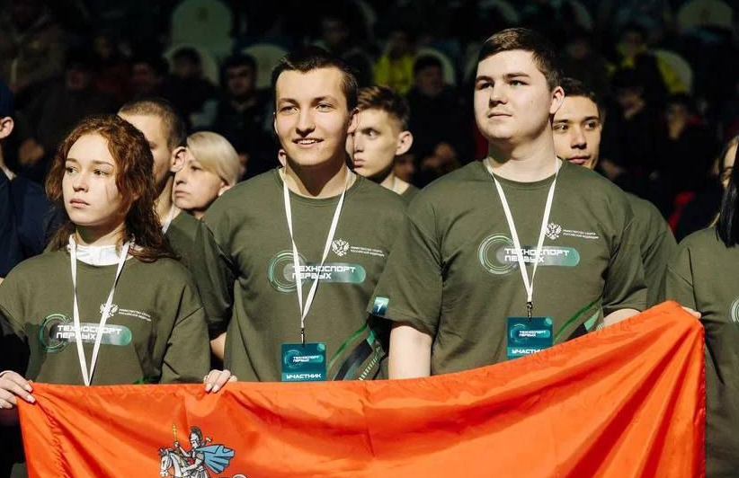 Студенты Раменского колледжа демонстрируют свои навыки в технологичных видах спорта на фестивале «Техноспорт Первых» в Грозном