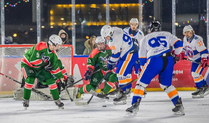 «Армада» выиграла в хоккей у команды ФСБ в парке Малевича