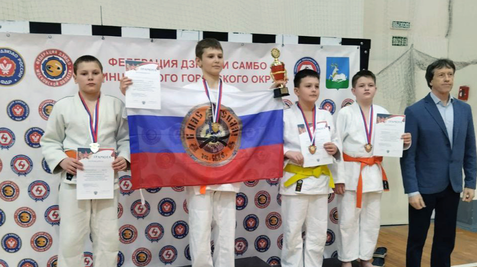 Юные спортсмены вернулись в Ивантеевку из Москвы с золотыми и серебряными медалями турнира по дзюдо