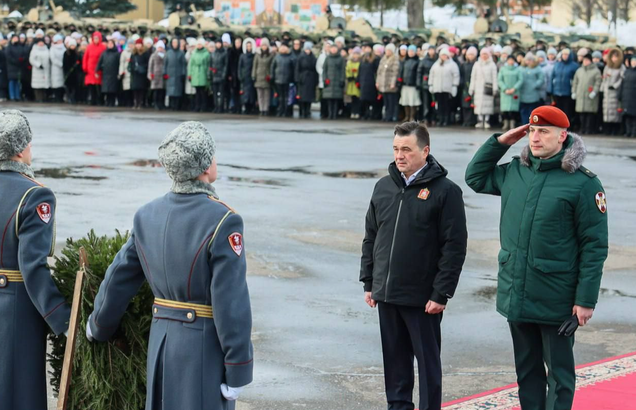 Андрей Воробьев почтил память погибших бойцов из знаменитой дивизии им. Дзержинского