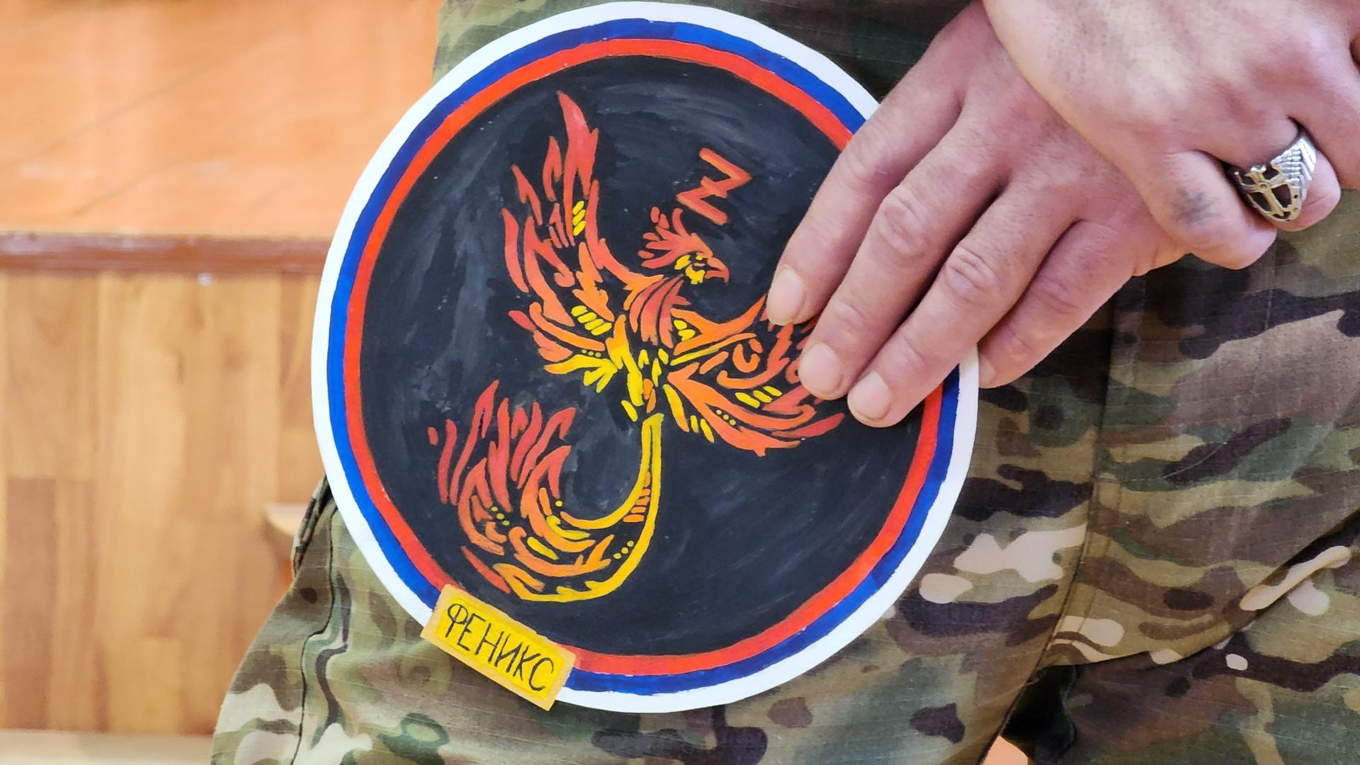 Школьники из Егорьевска нарисовали эмблемы для военнослужащих СВО