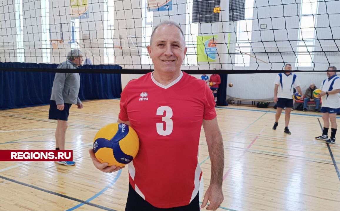 Участник турнира по волейболу в Лобне рассказал, как собрал с Геннадием Зюгановым спортивную команду