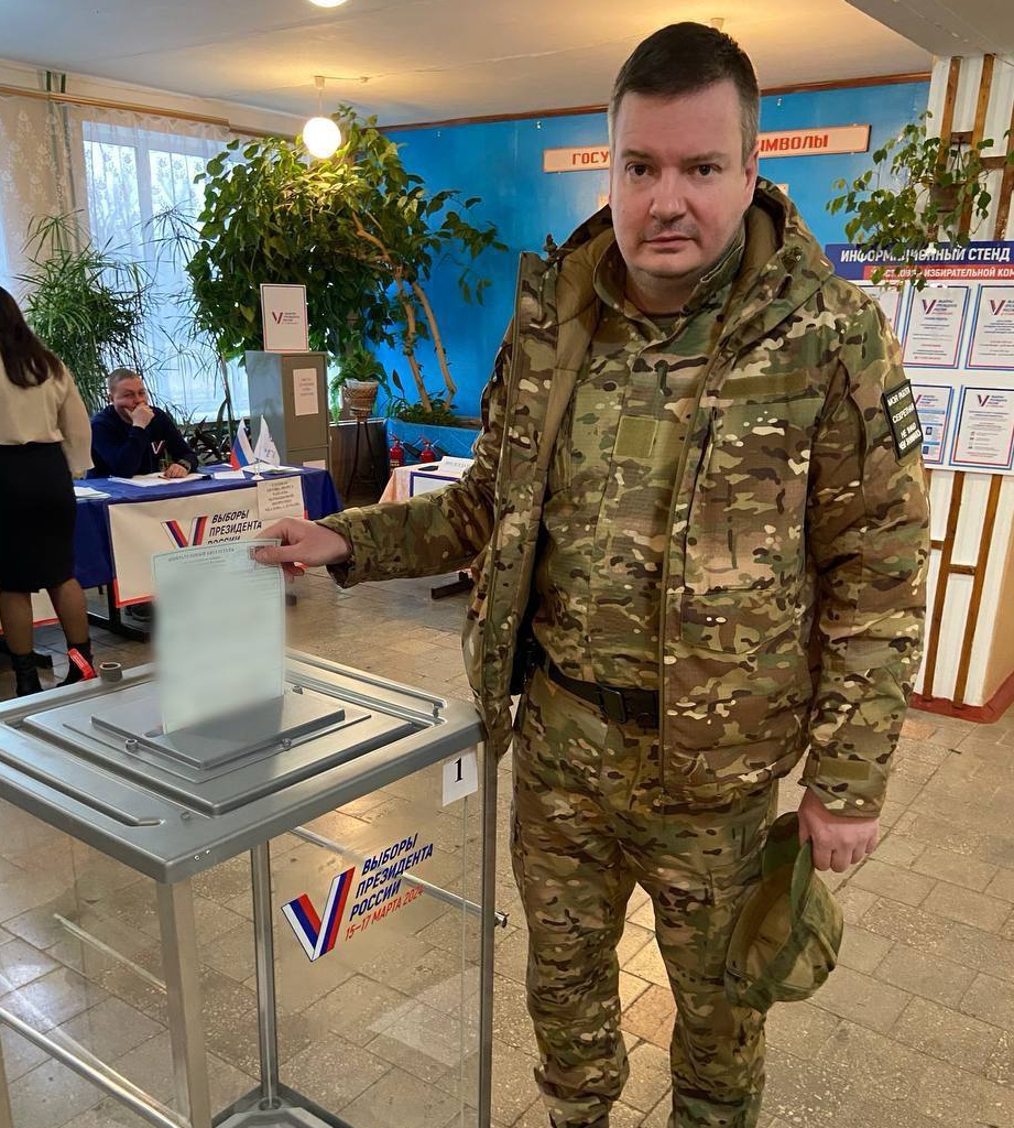 Балашихинский депутат проголосовал на выборах президента России, находясь на переднем крае