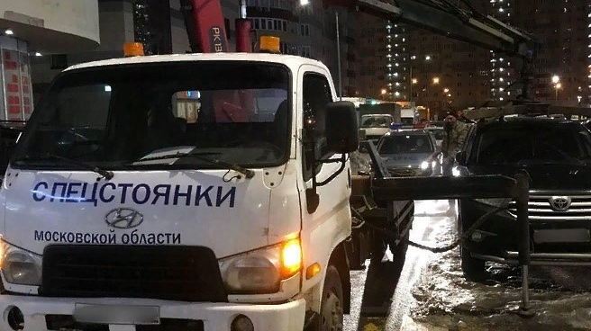 Более 1,6 тыс автомобилей эвакуировали в Подмосковье за новогодние праздники