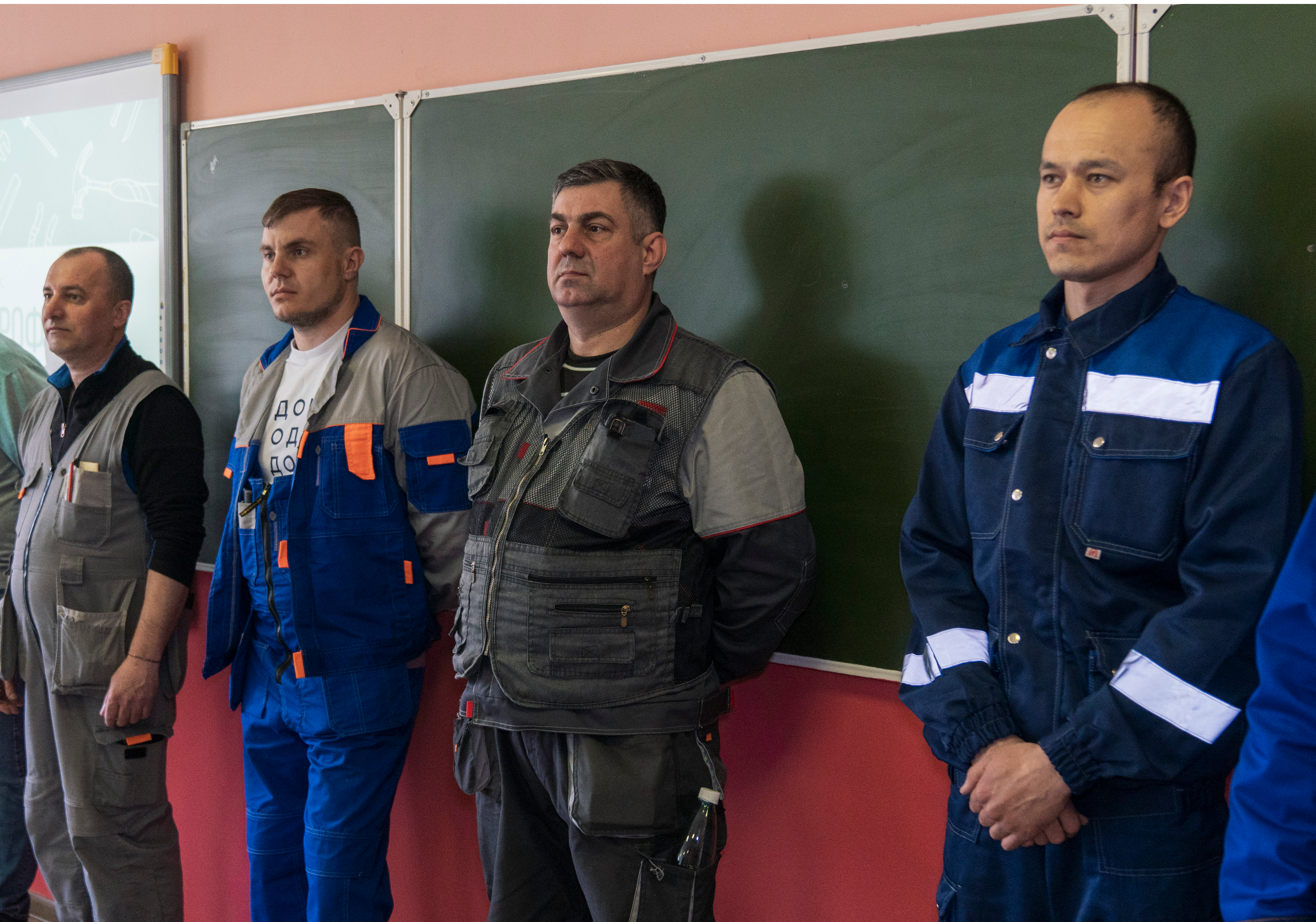 Жители Ленинского могут бесплатно получить профессию в сфере ЖКХ