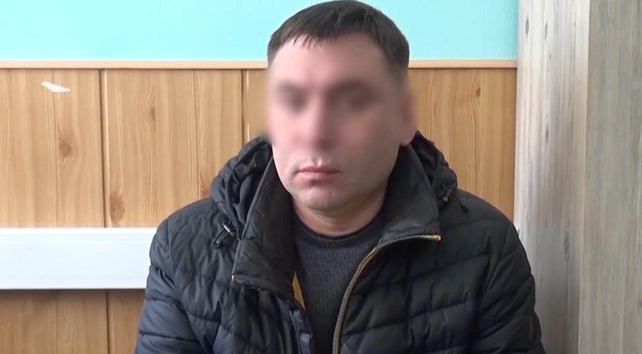 «Рвет на себе волосы»: дебошир из Дмитрова, избивший слабослышащую таксистку, хочет помириться с помощью денег