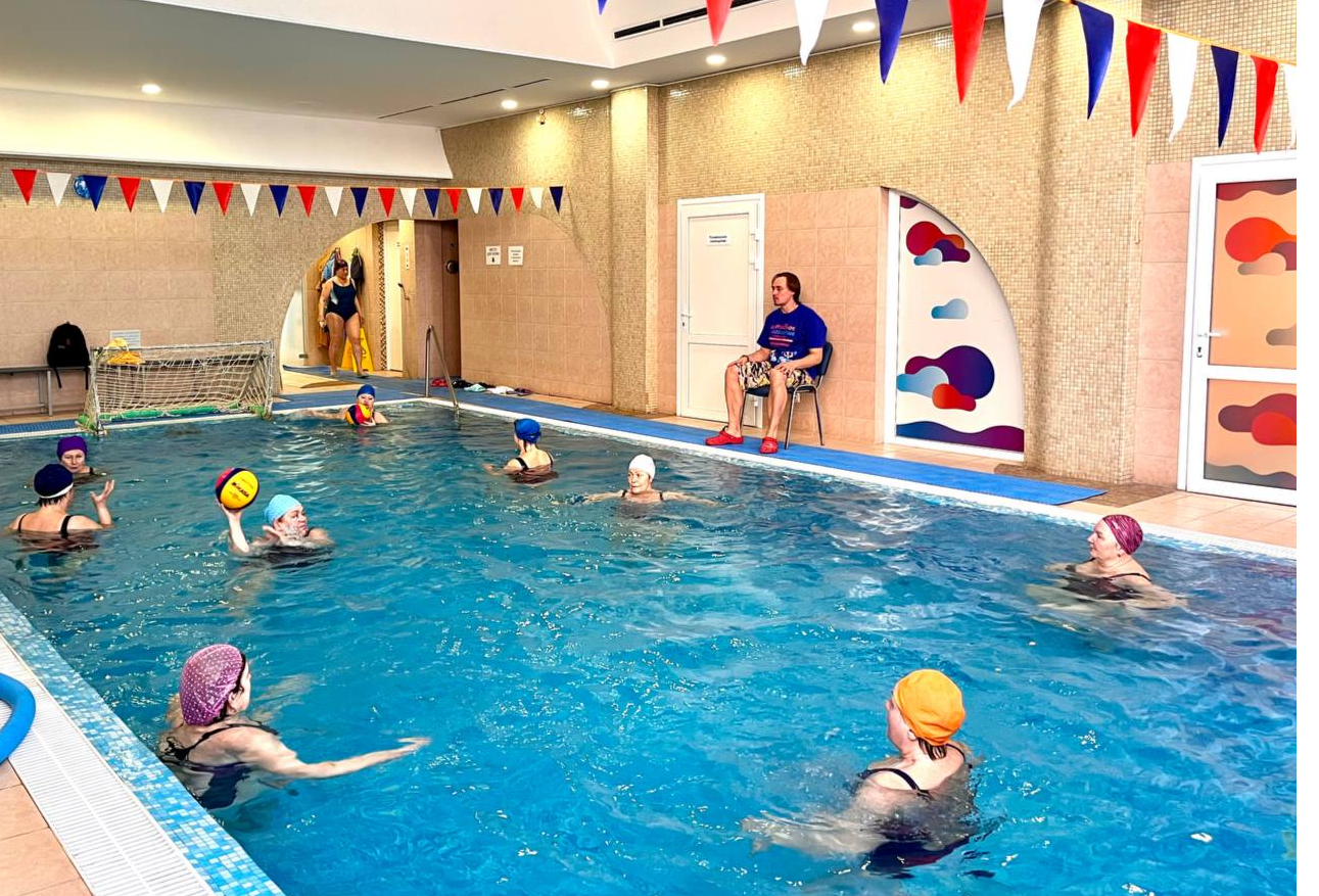 Бесплатные занятия в бассейне доступны пенсионерам округа