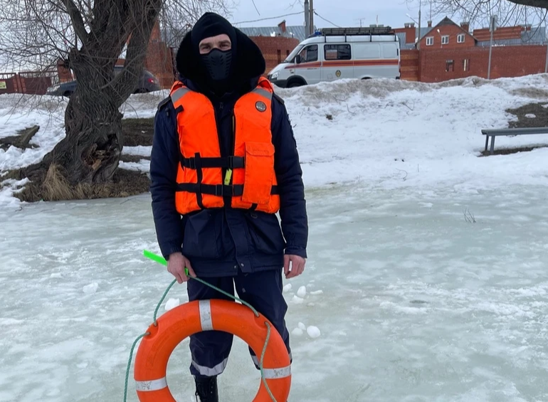 Люберецких рыбаков предупредили об опасности выхода на лед
