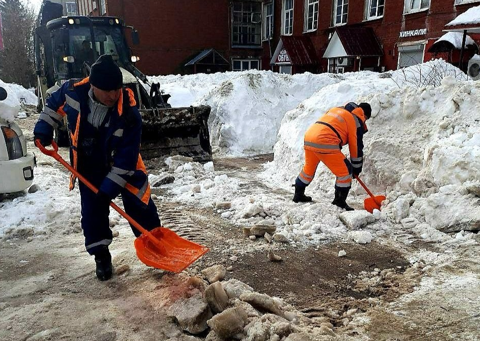 За вторую половину февраля коммунальщики вывезли из Истры более 4 тысяч кубометров снега