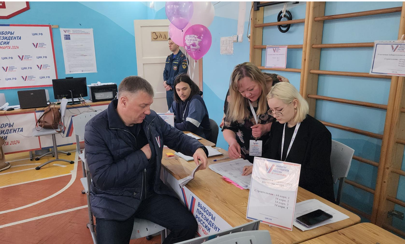 Борис Аубакиров проголосовал на выборах президента РФ