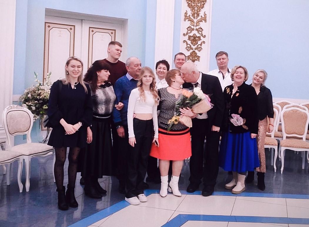 Супруги Фроловы из Наро-Фоминска отметили золотую свадьбу