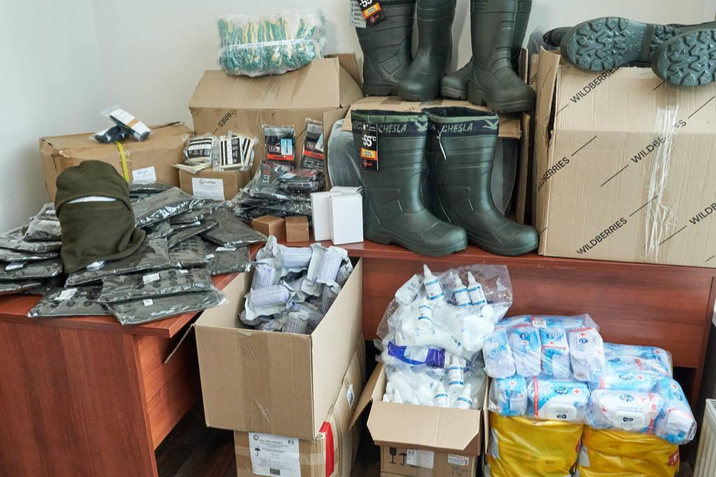 Сотрудники Фонда капитального ремонта Московской области приняли участие в добровольном сборе гуманитарной помощи для СВО