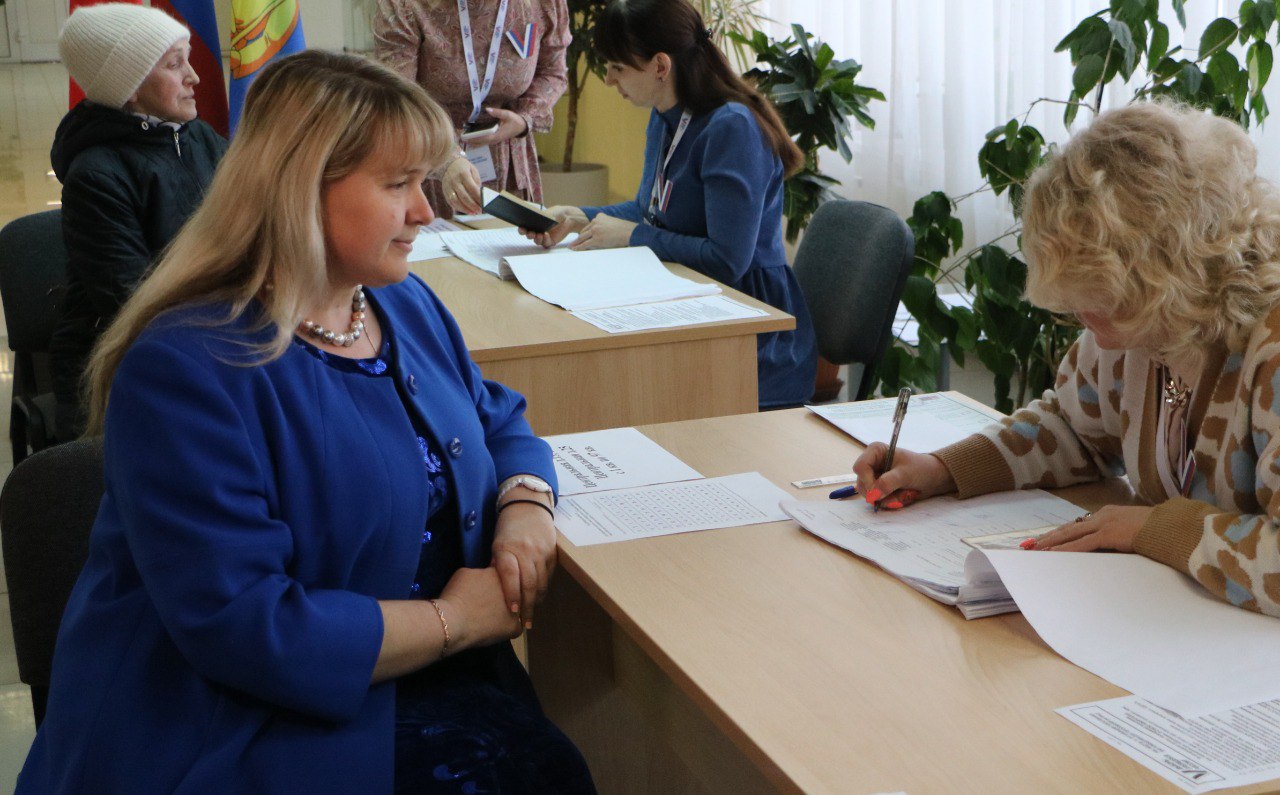 Екатерина Долгасова поблагодарила лотошинцев за высокую явку на выборы президента