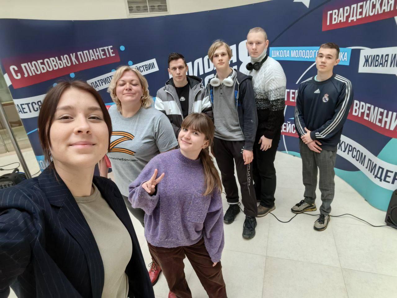 Студенты из Домодедово сделали «сухой душ» и спасательные браслеты для бойцов на фронте