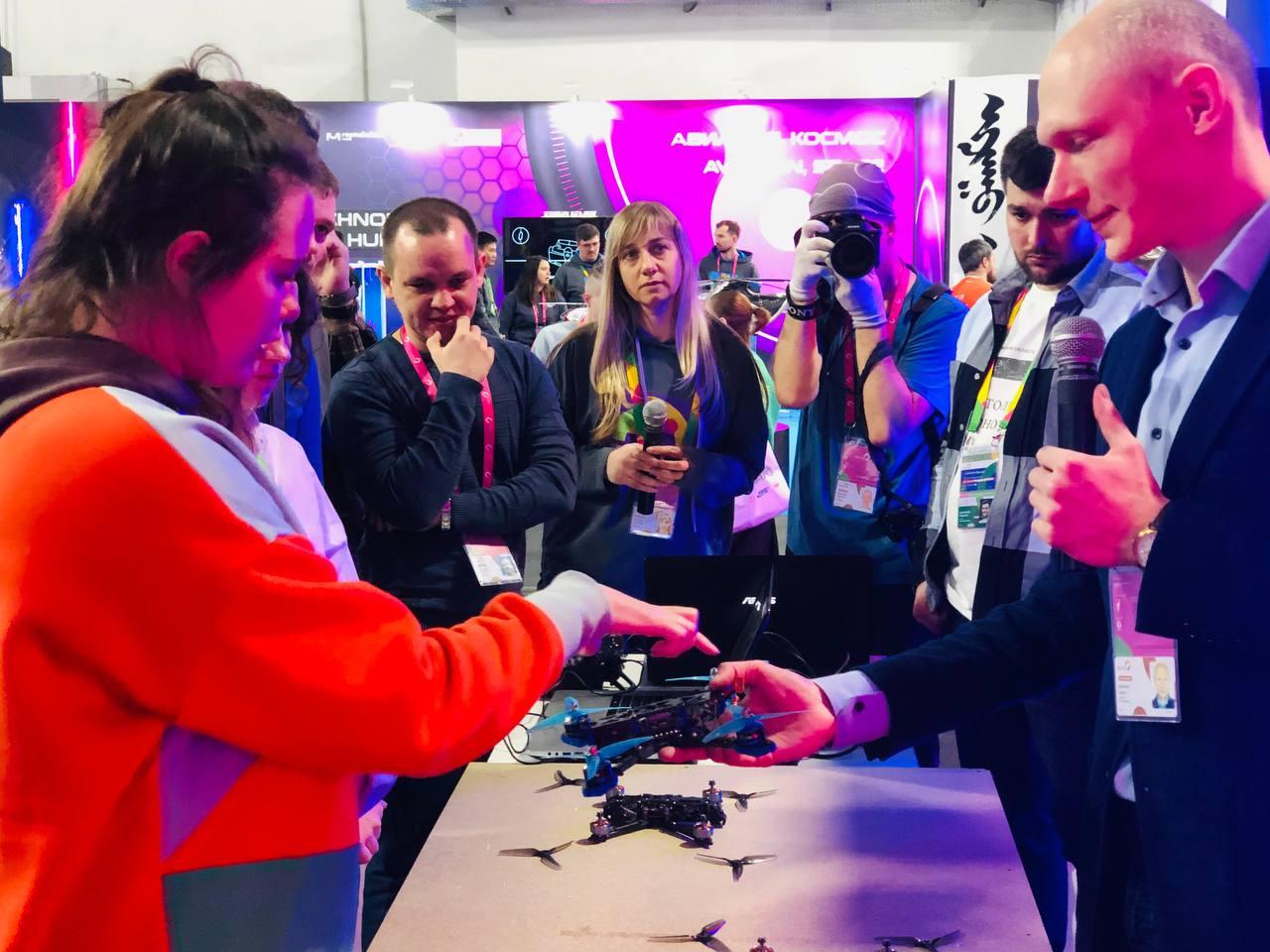 логотип фестиваля молодежи и студентов. всемирный фестиваль молодежи сочи. постер фестиваля. всемирный фестиваль молодежи приложение. всемирный фестиваль молодежи приложение.