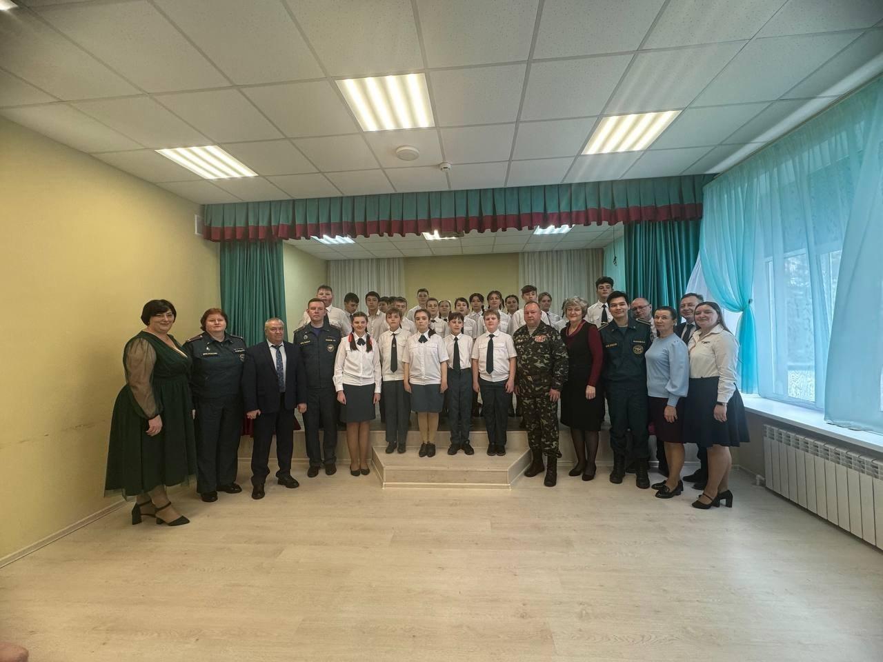 Учащихся Вербилковской школы посвятили в кадеты