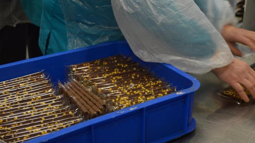 На химкинской фабрике шоколада изготавливают сладости на альтернативном молоке