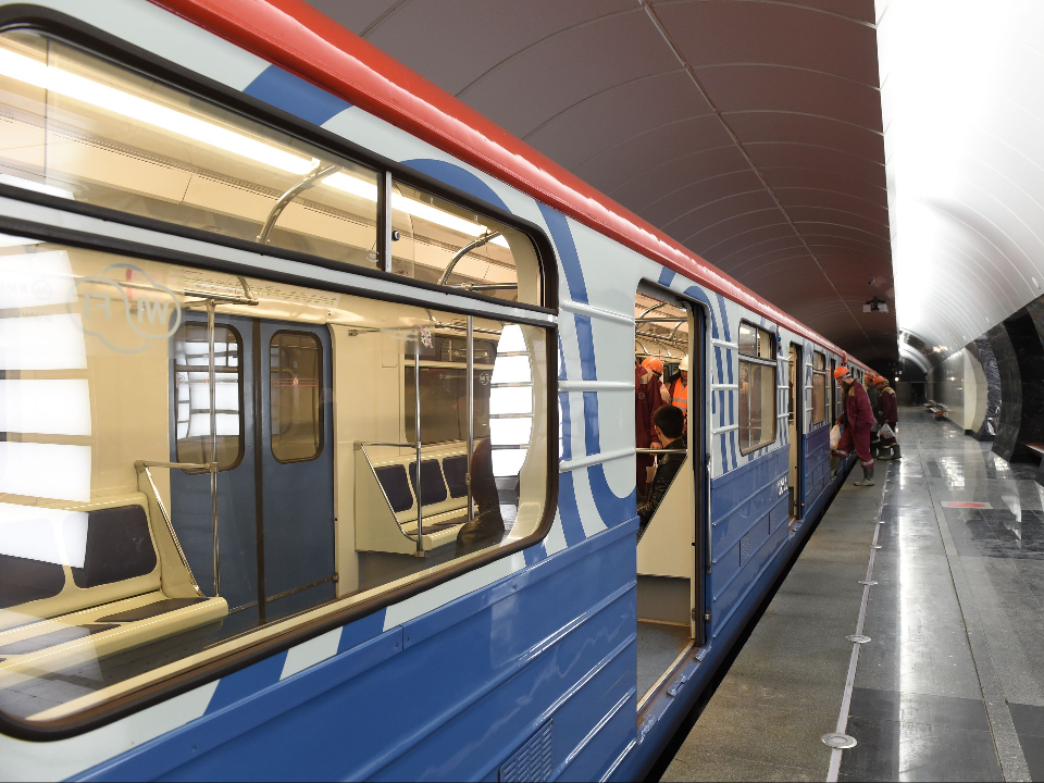 Первый беспилотный поезд в метро планируют запустить в 2026 году