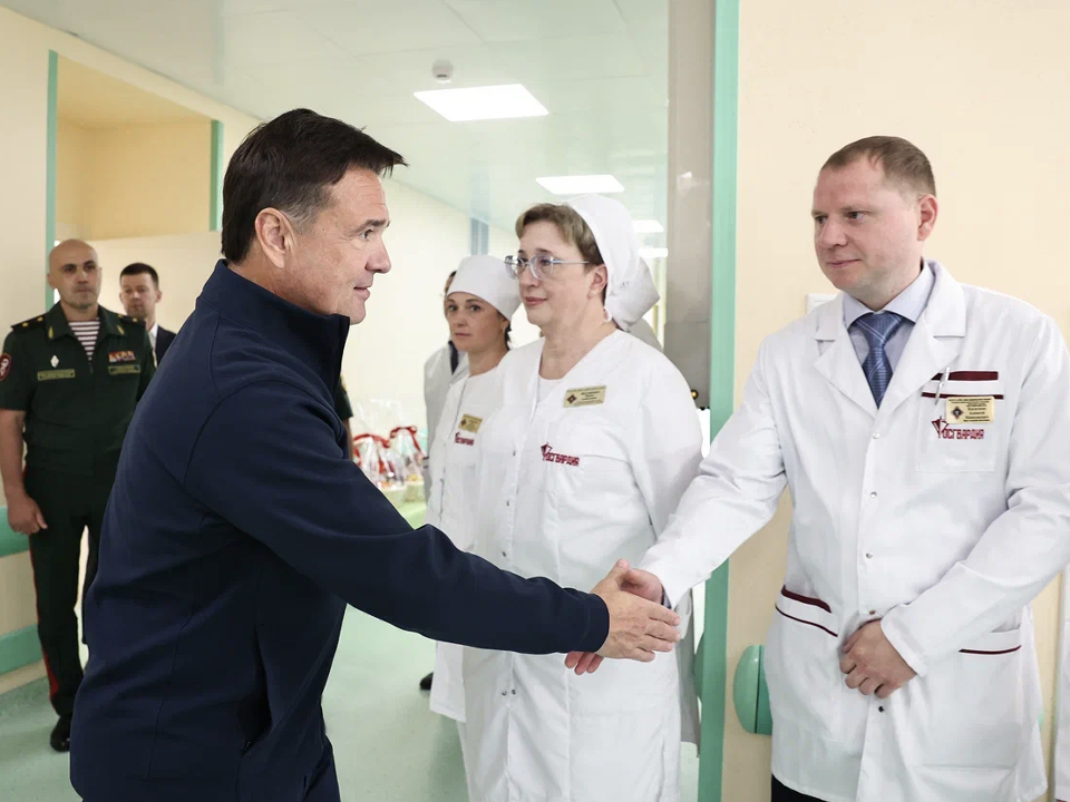 Ордена «За доблесть и мужество» получили четыре врача госпиталя Росгвардии в Балашихе