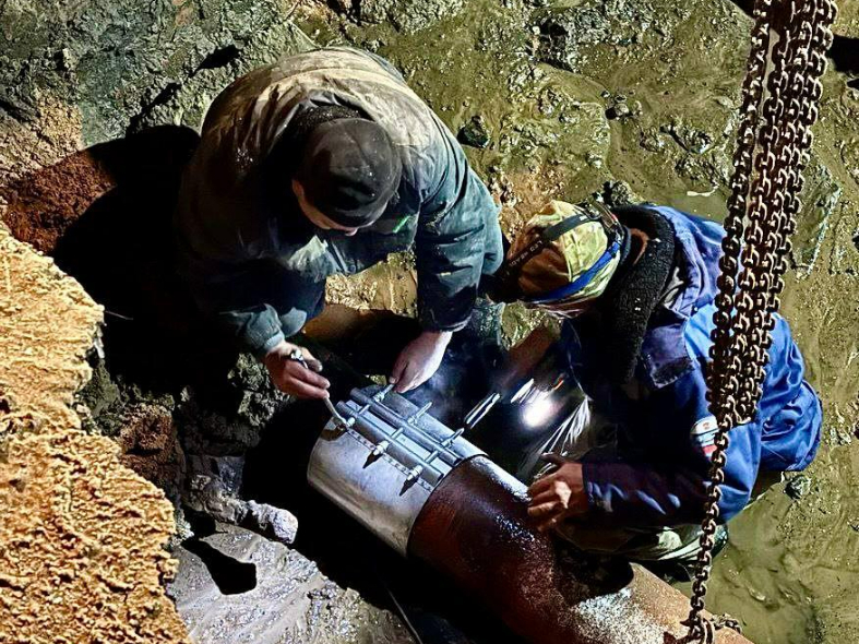 Все, что надо, пошло по трубам: сколько засоров устранили водоканалы Подмосковья и с чем им пришлось иметь дело